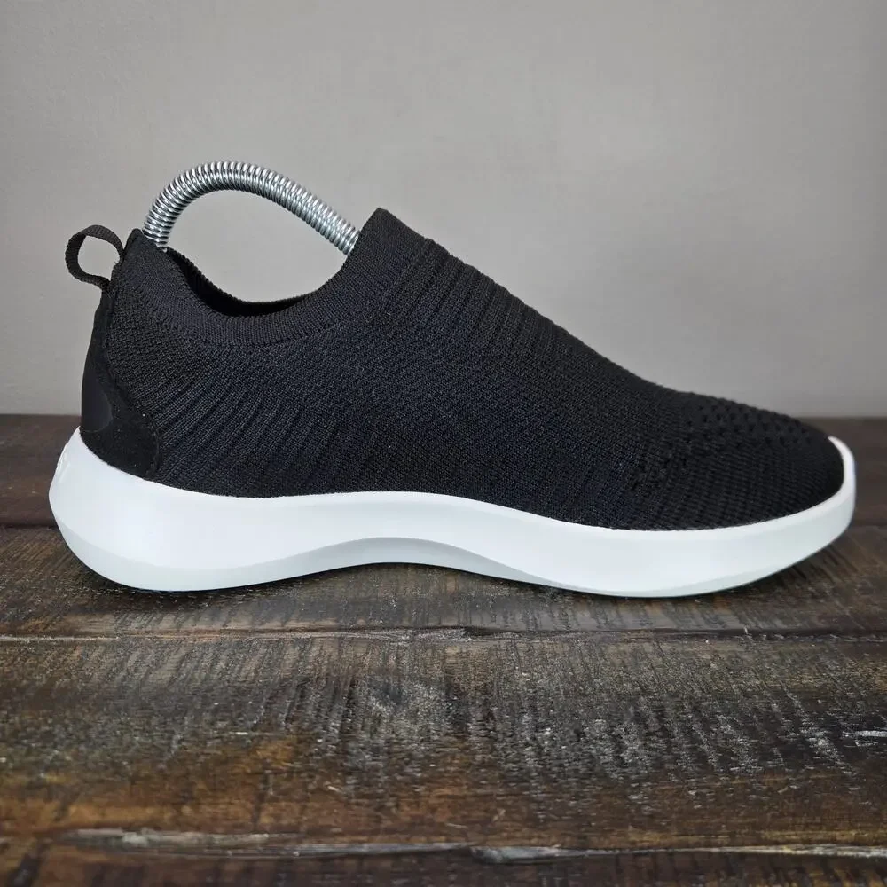 Vessi Everyday Move Slip On Womens Size 8 Waterproof Shoes Sneakers Onyx Black